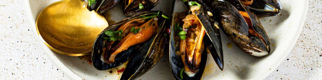 Mussels. Image by Monika Boris (Unsplash)
